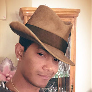 Meet your Posher, Daniel